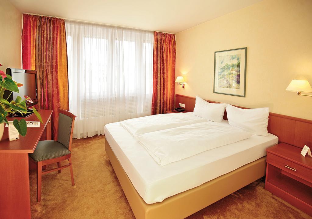 Landhotel Goldener Acker Morsbach  Buitenkant foto