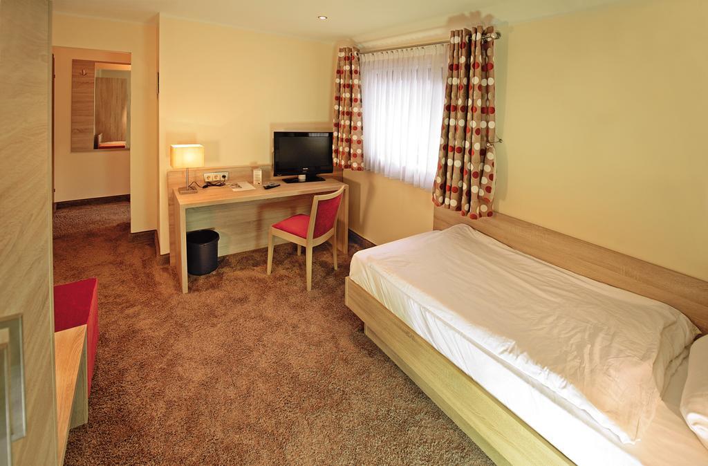 Landhotel Goldener Acker Morsbach  Buitenkant foto